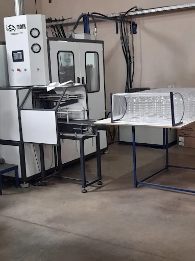 Linha de garrafas PET fabricadas pela Rio Pack Embalagens